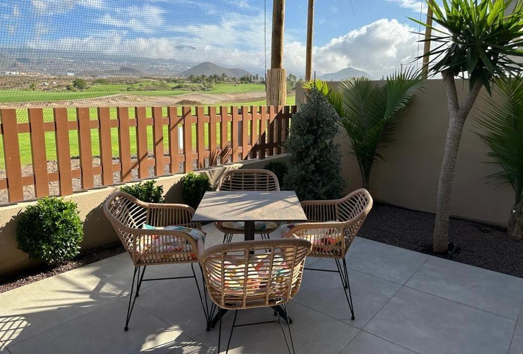 Golf Tenerife South XX Wheel Accessible Shower XX Free Wifi XX Private Pool 30 Degrees XX Two Terraces 30M2X60M2 Xxfree Parking XX Mountain View XX Flatscreen 65 Inch XX San Miguel de Abona Eksteriør bilde